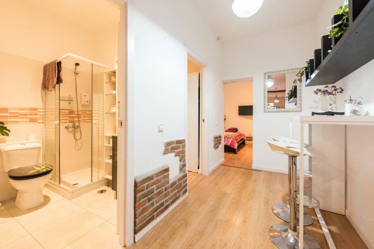 Apartamento En Calle Tres Peces Madrid Exteriör bild