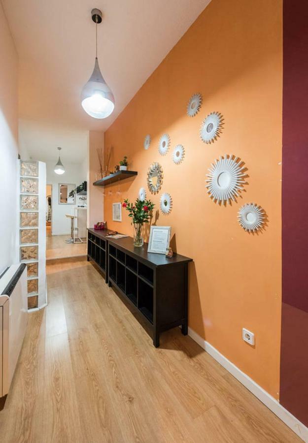 Apartamento En Calle Tres Peces Madrid Exteriör bild